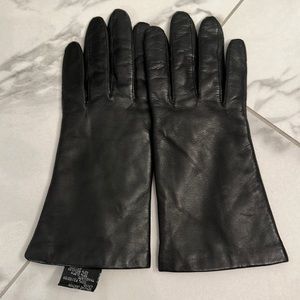 Wilson’s leather black gloves. Size xl